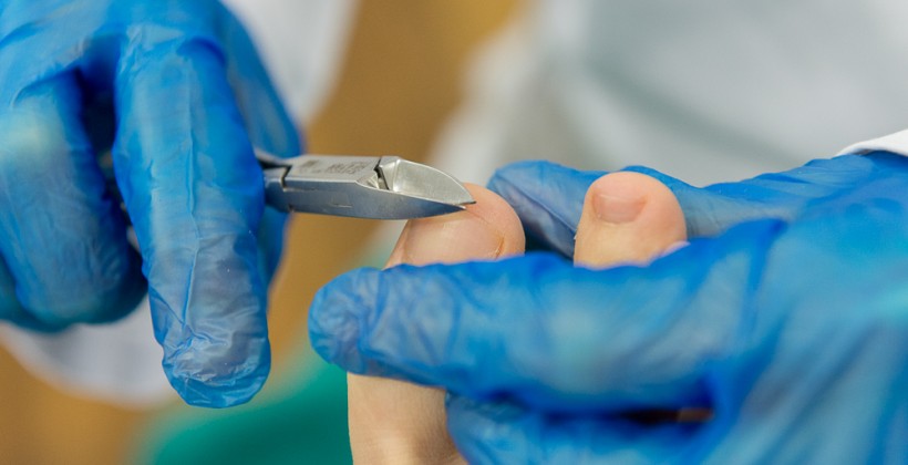 ¿Quiropodia? ¿Pedicura? Conoce sus diferencias